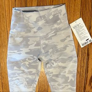Lululemon Wunder Under 25” Grey Camo - SZ 4 NWT